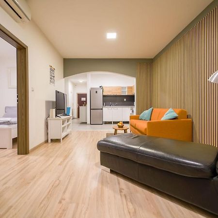 Vesna Convenient Apartment Bratislava Bagian luar foto