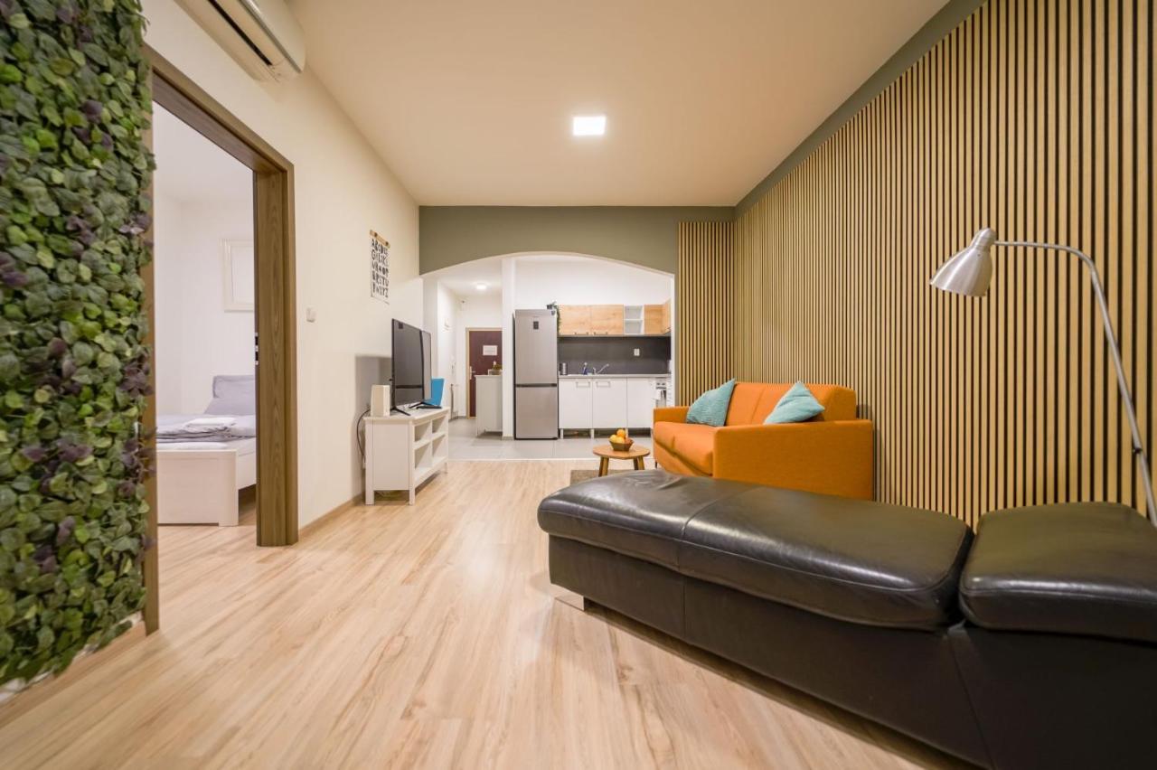 Vesna Convenient Apartment Bratislava Bagian luar foto